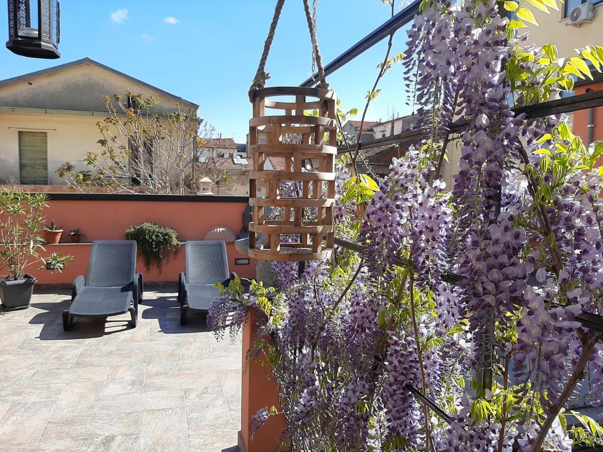 Biobenessere Eco-B&B -Adults Only- Moto&Bike Parking アレッツォ エクステリア 写真